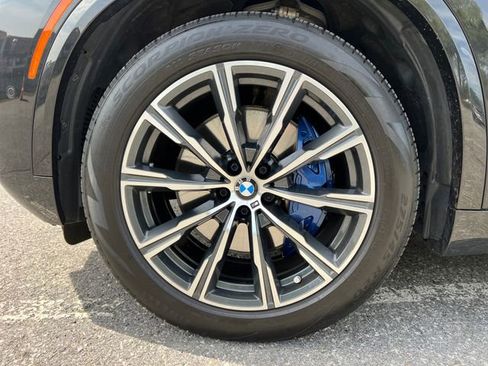 Used 2024 BMW X5 xDrive40i w/ Executive Package image 16