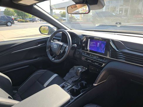Certified 2025 Toyota Camry SE FWD image 10