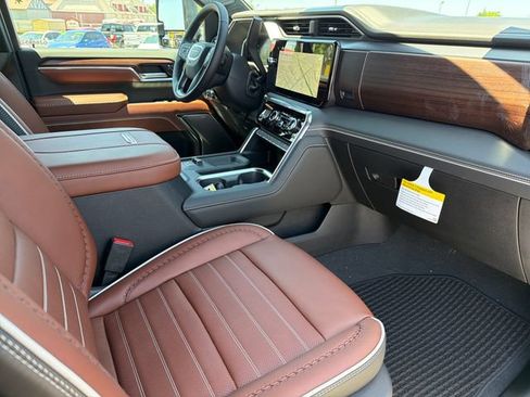 New 2026 GMC Sierra 2500 Denali Ultimate AWD/4WD image 22