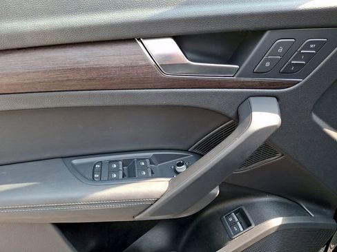 Certified 2024 Audi Q5 e Prestige AWD/4WD image 12