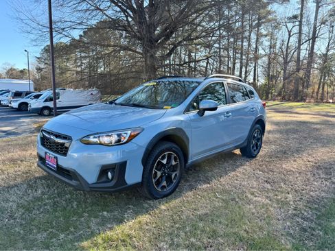 Used 2019 Subaru Crosstrek 2.0i Premium w/ Moonroof Package image 3