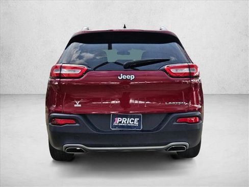 Used 2016 Jeep Cherokee Limited FWD image 6