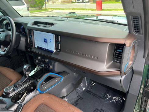 Used 2022 Ford Bronco Outer Banks AWD/4WD image 28