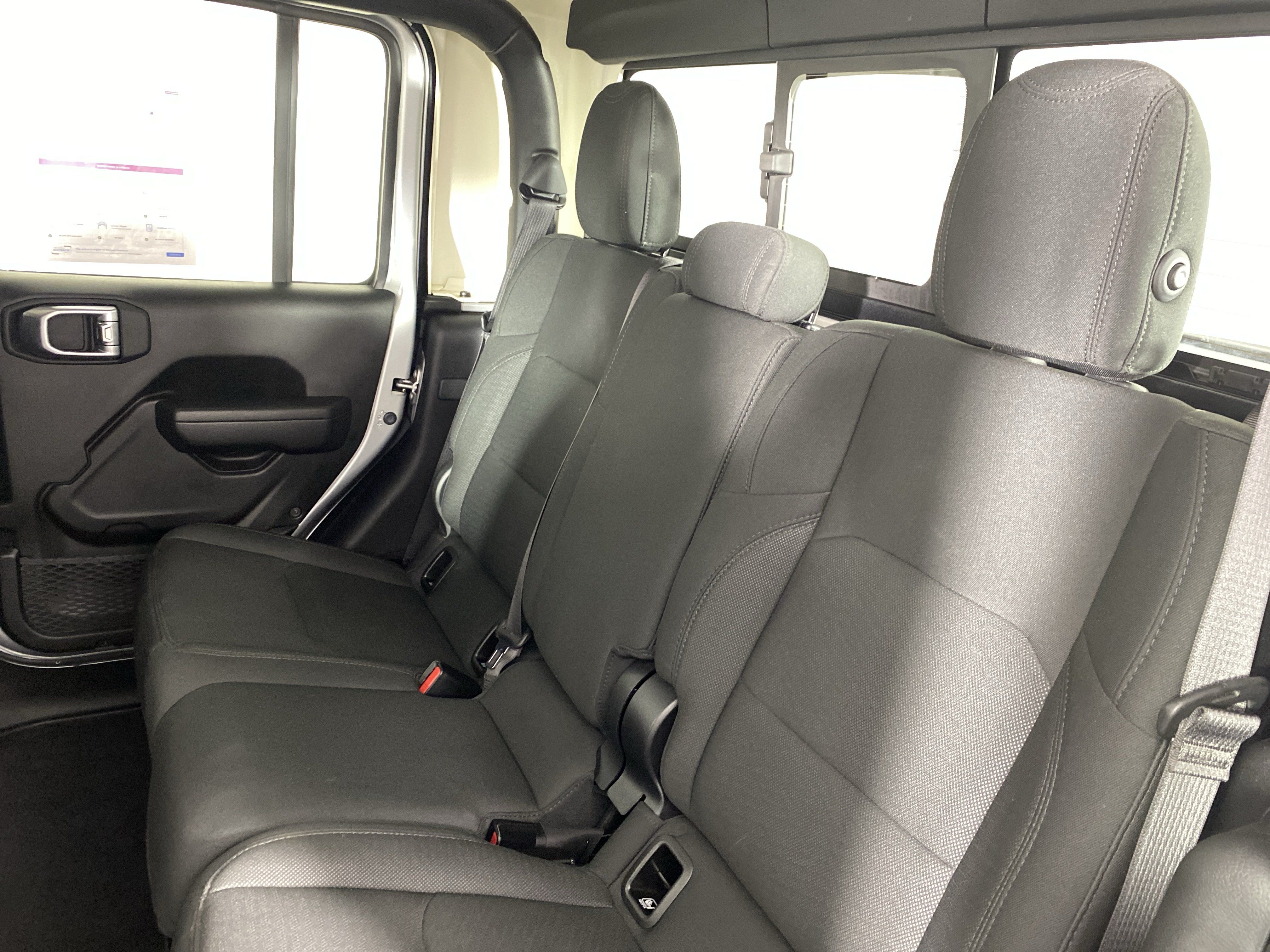 Used 2023 Jeep Gladiator Sport AWD/4WD image 32