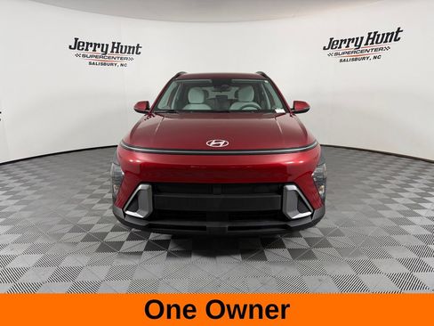 Used 2025 Hyundai Kona SEL image 5