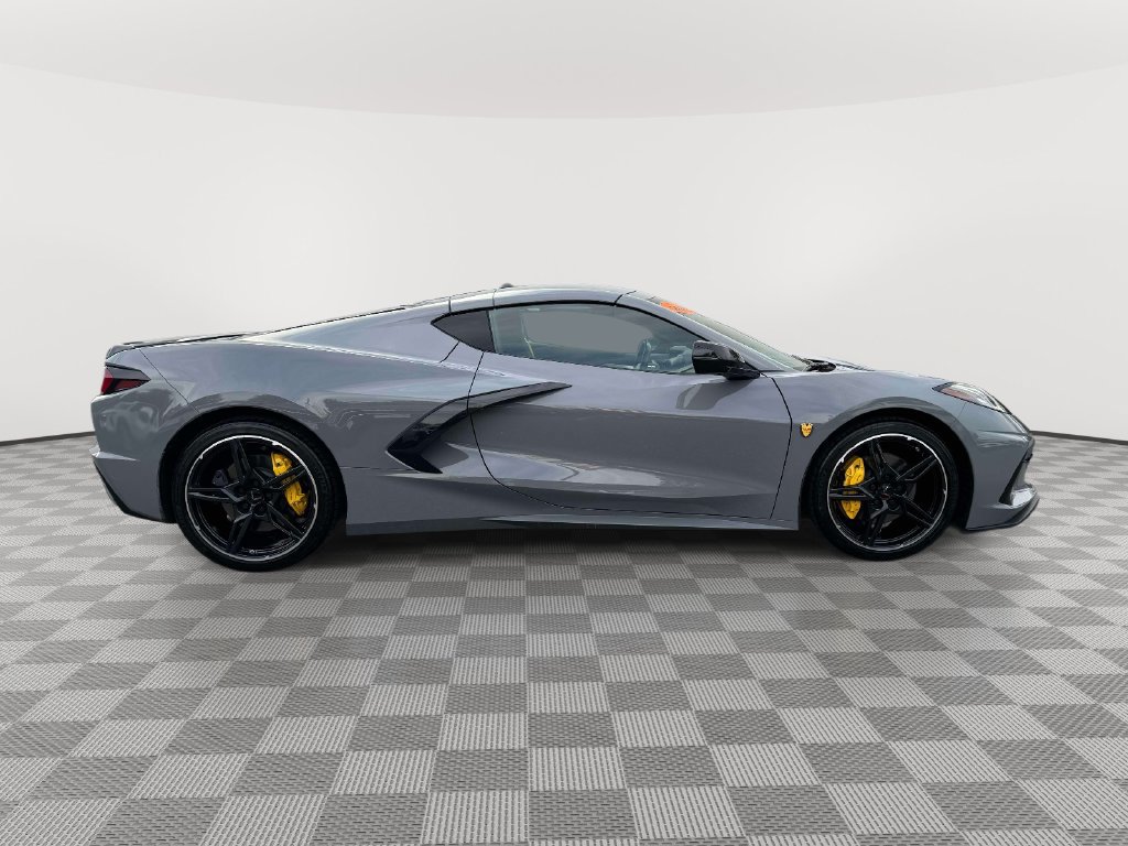 Used 2025 Chevrolet Corvette Stingray Preferred Cpe w/ 2LT RWD image 8