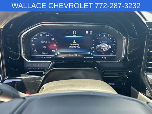 Certified 2025 Chevrolet Silverado 1500 High Country w/ Midnight Edition AWD/4WD image 17