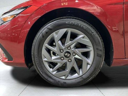 Used 2024 Hyundai Elantra SEL FWD image 57