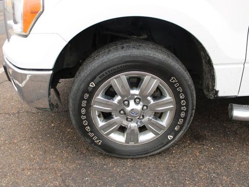 Used 2012 Ford F150 XLT w/ XLT Chrome Pkg image 12