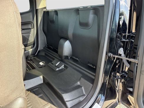 Used 2022 Chevrolet Colorado LT w/ Fleet Safety Package RWD image 22