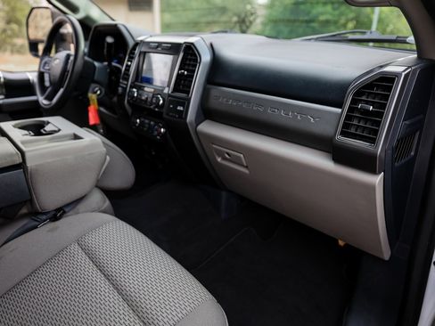 Used 2022 Ford F250 XLT image 28