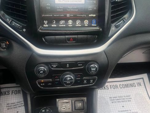 Used 2014 Jeep Cherokee Trailhawk w/ Comfort/Convenience Group AWD/4WD image 14