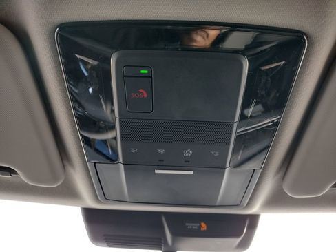 New 2026 Mitsubishi Outlander SE image 23