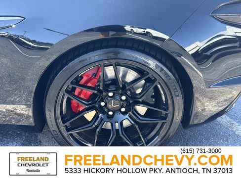 Used 2025 Chevrolet Corvette Z06 RWD image 11