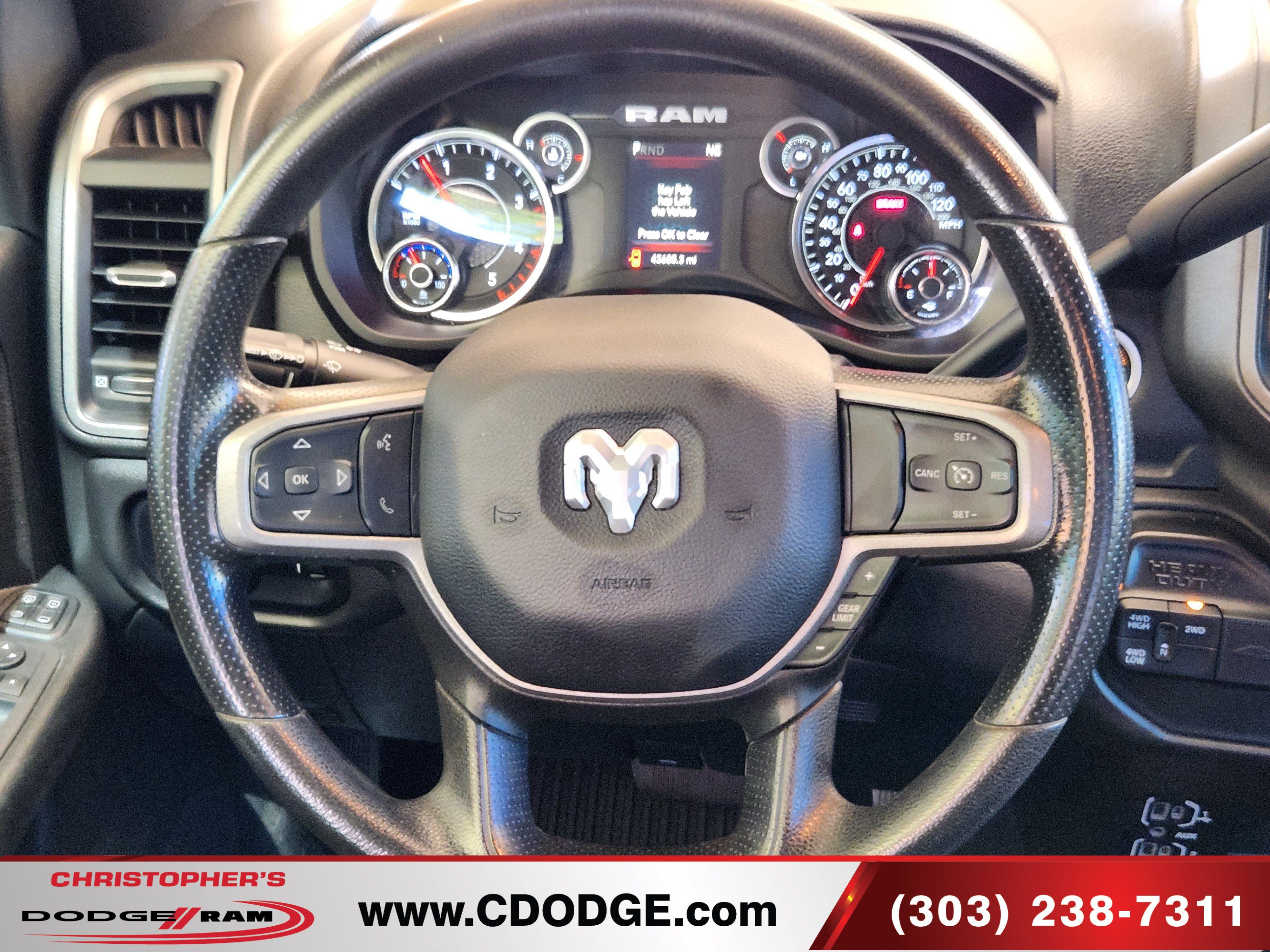 Used 2024 RAM 3500 Tradesman w/ Chrome Appearance Group AWD/4WD image 9