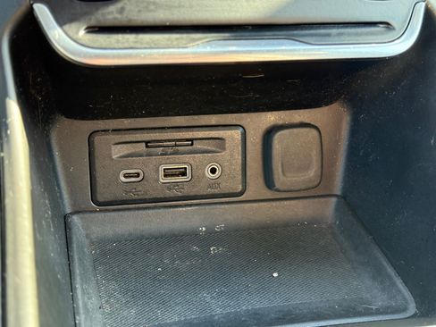 Used 2019 GMC Terrain SLT w/ Preferred Package image 32