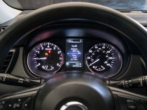 Used 2017 Nissan Rogue S image 30