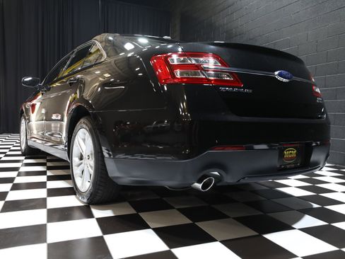 Used 2013 Ford Taurus SEL FWD image 21