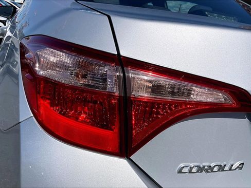 Used 2017 Toyota Corolla LE image 30