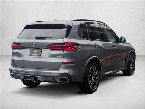 New 2026 BMW X5 xDrive50e w/ Executive Package AWD/4WD image 2