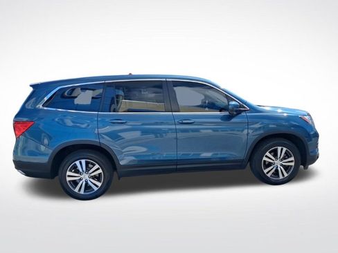 Used 2017 Honda Pilot EX image 4