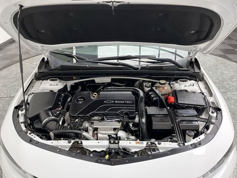 Used 2017 Chevrolet Malibu LT w/ Leather Package FWD image 25