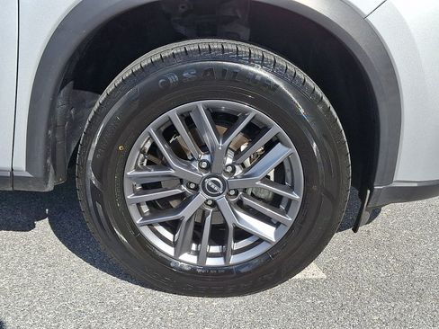 Used 2024 Nissan Rogue S AWD/4WD image 8