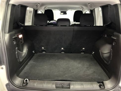 Used 2020 Jeep Renegade Latitude w/ Cold Weather Group image 23