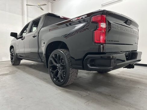 Used 2021 Chevrolet Silverado 1500 Custom w/ LPO, Dark Essentials Package image 17