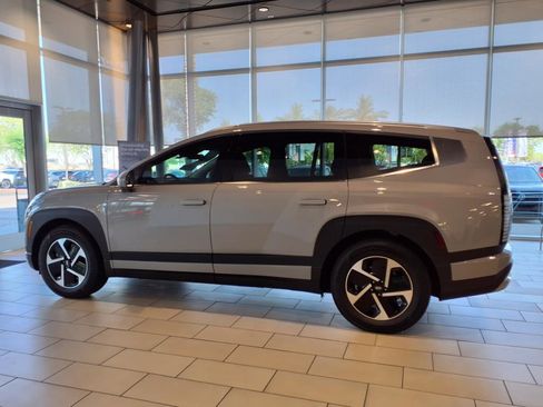 New 2026 Hyundai Ioniq 9 SE image 3