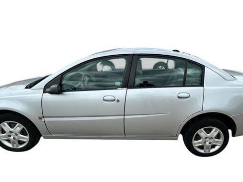 Used 2007 Saturn ION Level 2 w/ Preferred Pkg FWD image 2