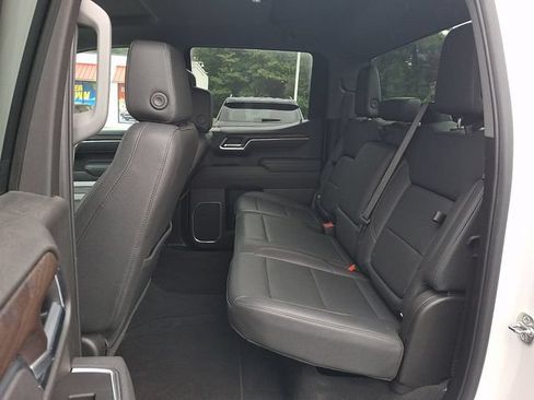 Used 2025 GMC Sierra 1500 SLT RWD image 10