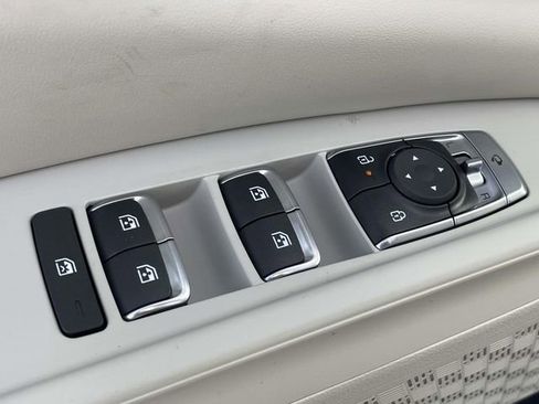 New 2026 Kia Carnival EX image 27