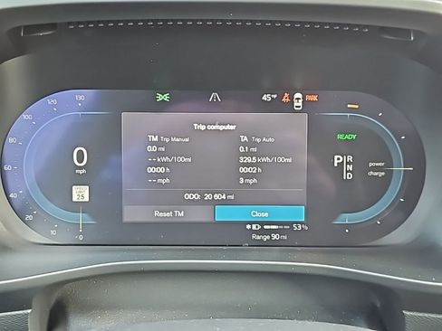 Certified 2023 Volvo C40 Recharge Core image 17