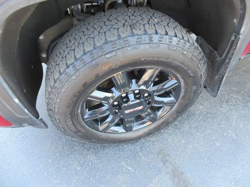 Certified 2024 GMC Sierra 2500 AT4 w/ AT4 Premium Plus Package AWD/4WD image 16