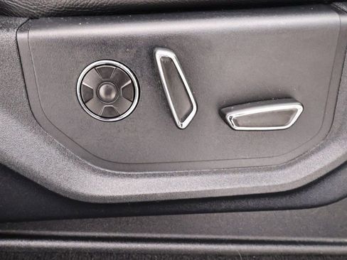 Used 2020 Ford F350 Limited image 22