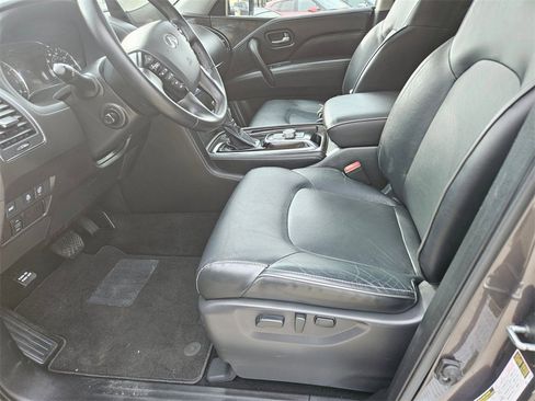 Used 2024 INFINITI QX80 Luxe image 11