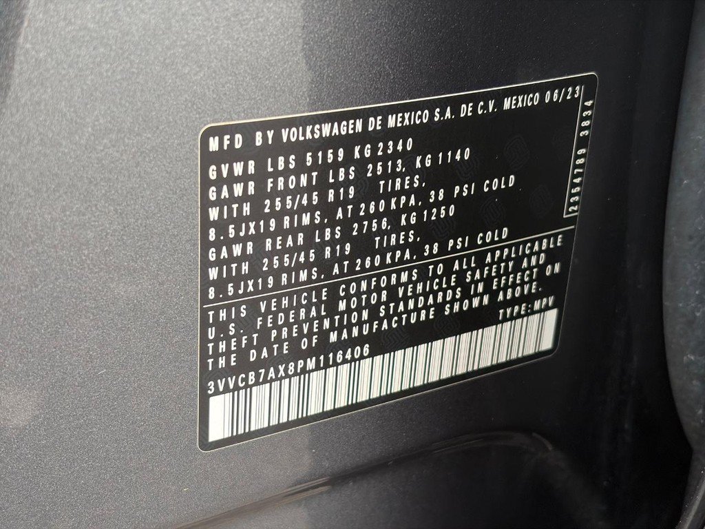 Used 2023 Volkswagen Tiguan SE R-Line FWD image 25