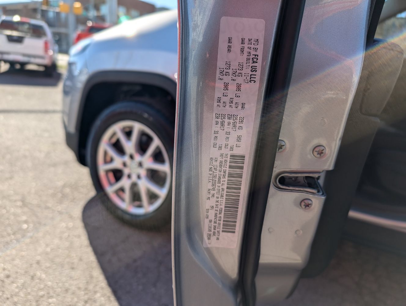 Used 2018 Jeep Cherokee Latitude FWD image 25