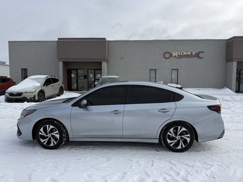 Used 2025 Subaru Legacy Premium image 9