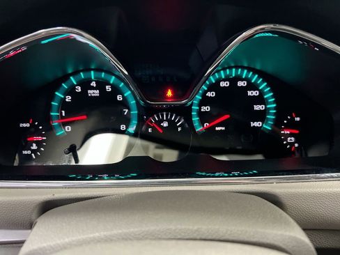 Used 2016 Chevrolet Traverse LT w/ Style and Technology Package FWD image 12