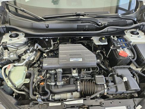 Used 2018 Honda CR-V Touring image 7