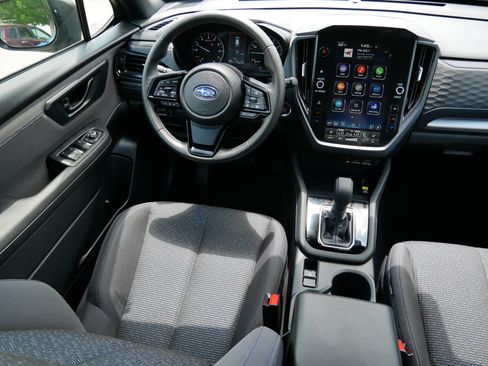 Certified 2025 Subaru Forester Premium AWD/4WD image 9