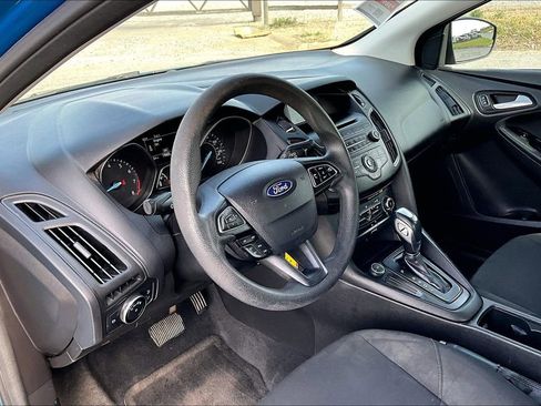 Used 2016 Ford Focus SE image 12