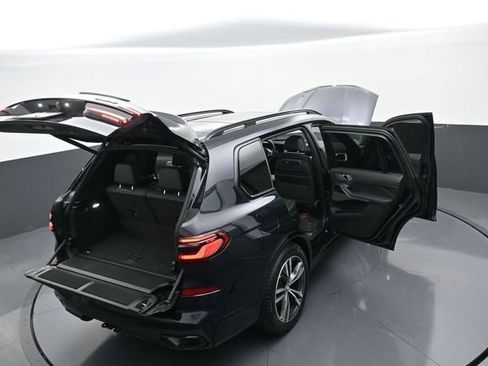 Used 2024 BMW X7 xDrive40i w/ Executive Package image 47