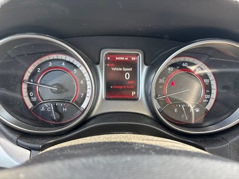 Used 2019 Dodge Journey Crossroad FWD image 15