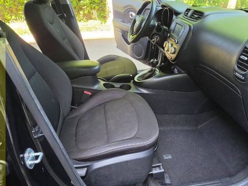 Used 2019 Kia Soul FWD image 10