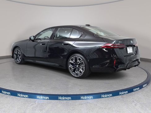 Used 2026 BMW 540i xDrive w/ Executive Package AWD/4WD image 8