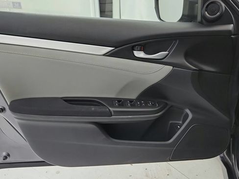 Used 2018 Honda Civic EX-T image 19