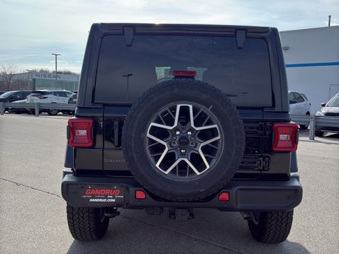 New 2026 Jeep Wrangler Sahara image 7